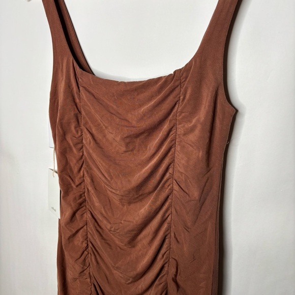Aritzia Wilfred Lydia Ruched Bodycon Mini Dress NWT size Medium - Picture 4 of 12